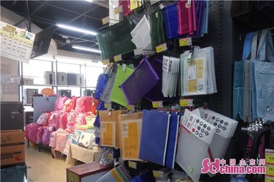 開學經濟升溫，淄博文具市場迎來消費熱潮，理性消費成關鍵